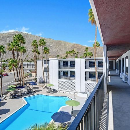 The Dunes Hotel Palm Springs Exterior photo