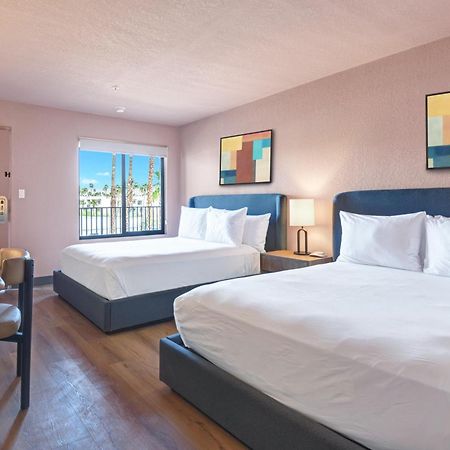 The Dunes Hotel Palm Springs Exterior photo