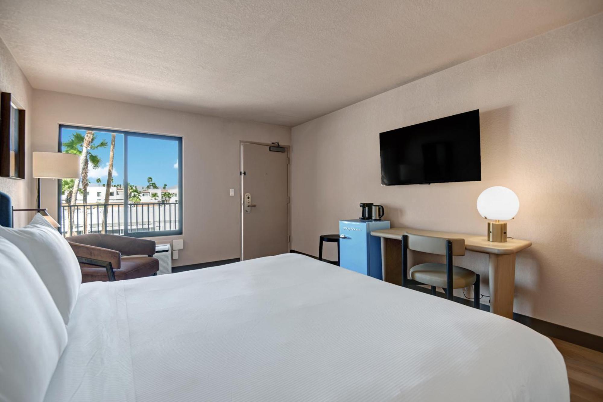 The Dunes Hotel Palm Springs Exterior photo