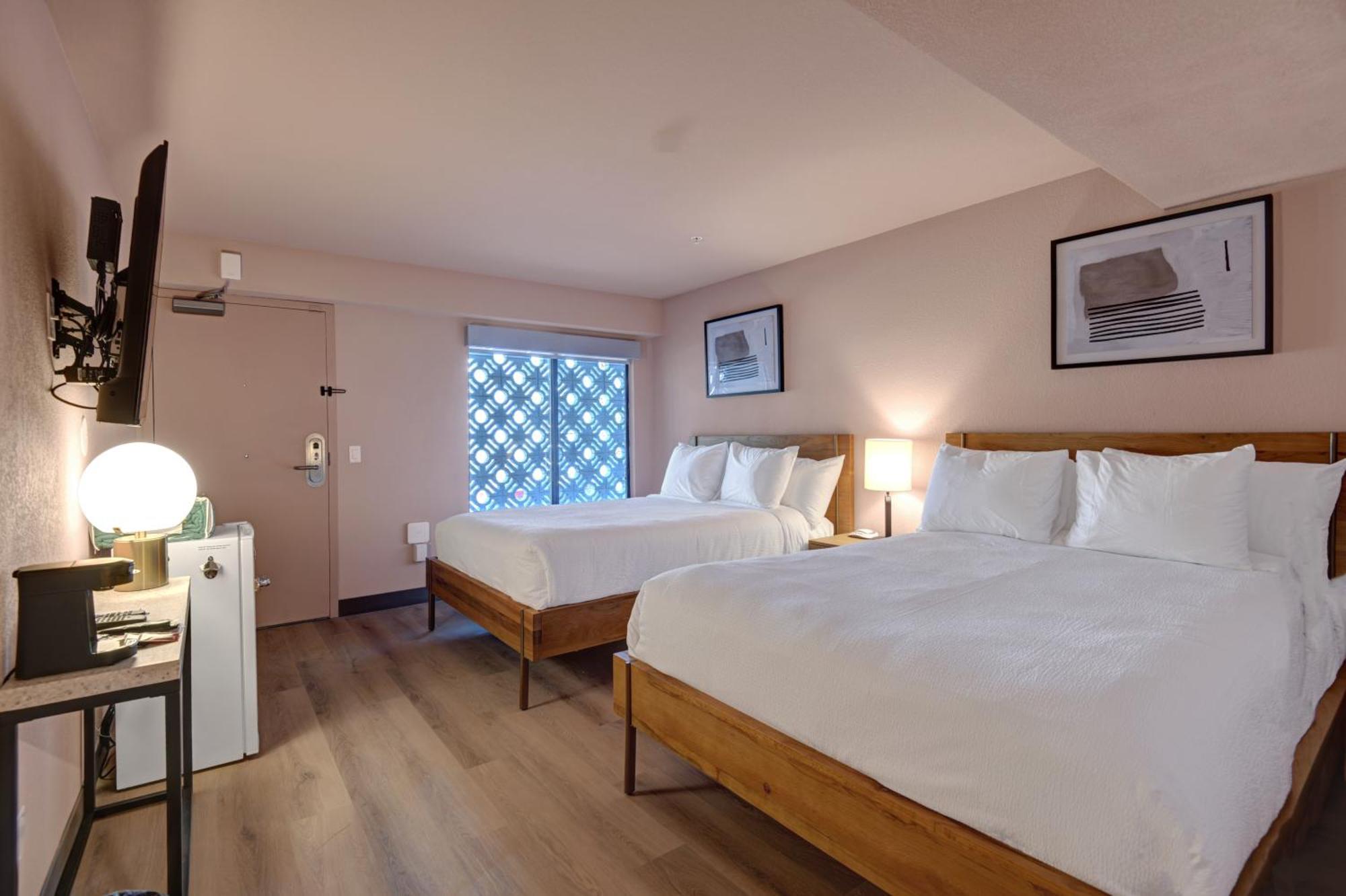 The Dunes Hotel Palm Springs Exterior photo