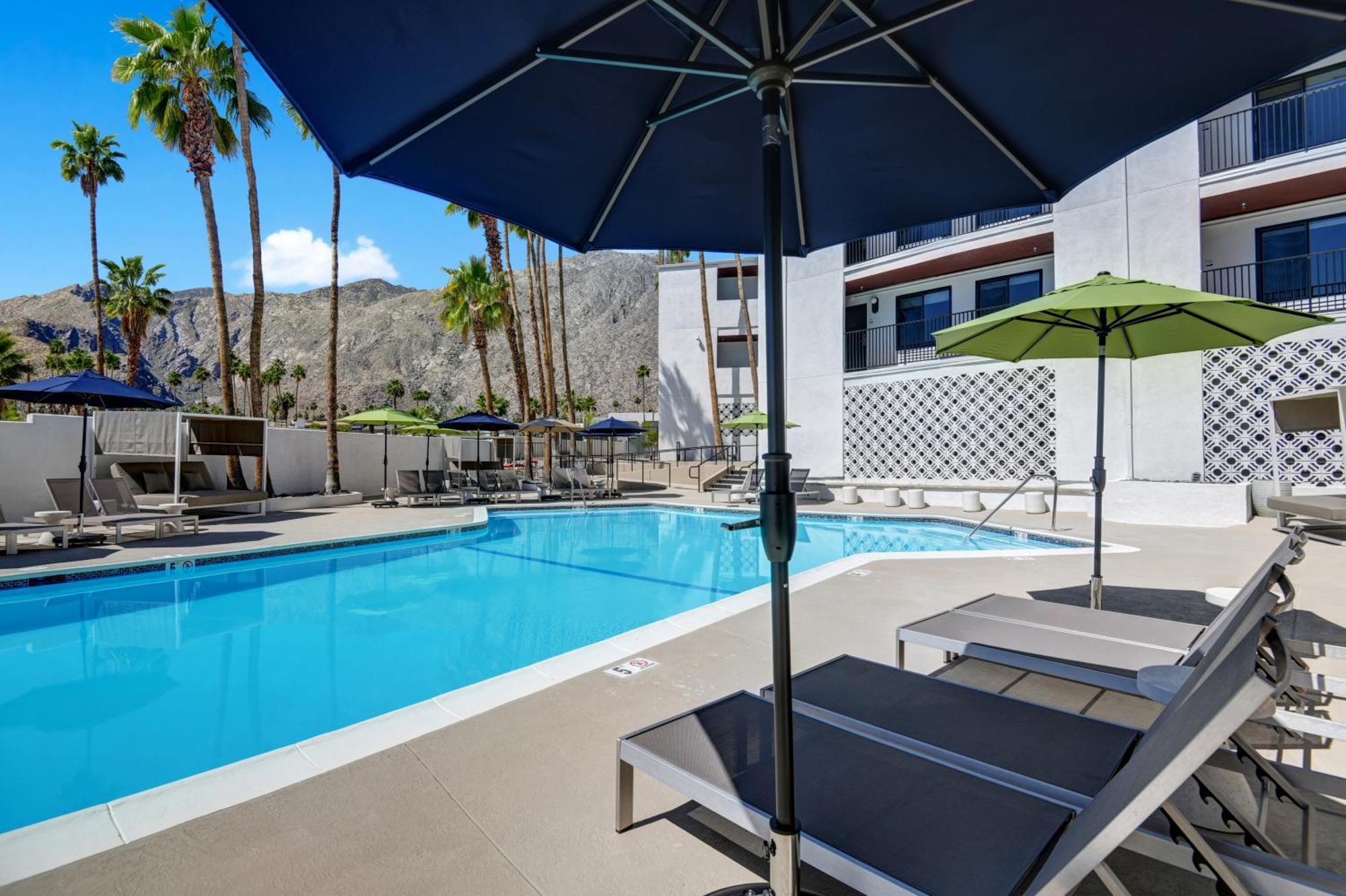 The Dunes Hotel Palm Springs Exterior photo